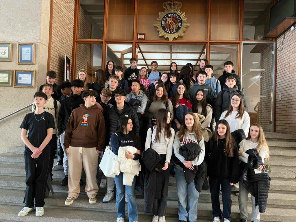 Visite de l'école de police